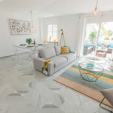 Vacation I Naranjos, Exquisite Penthouse With Rooftop Terrace